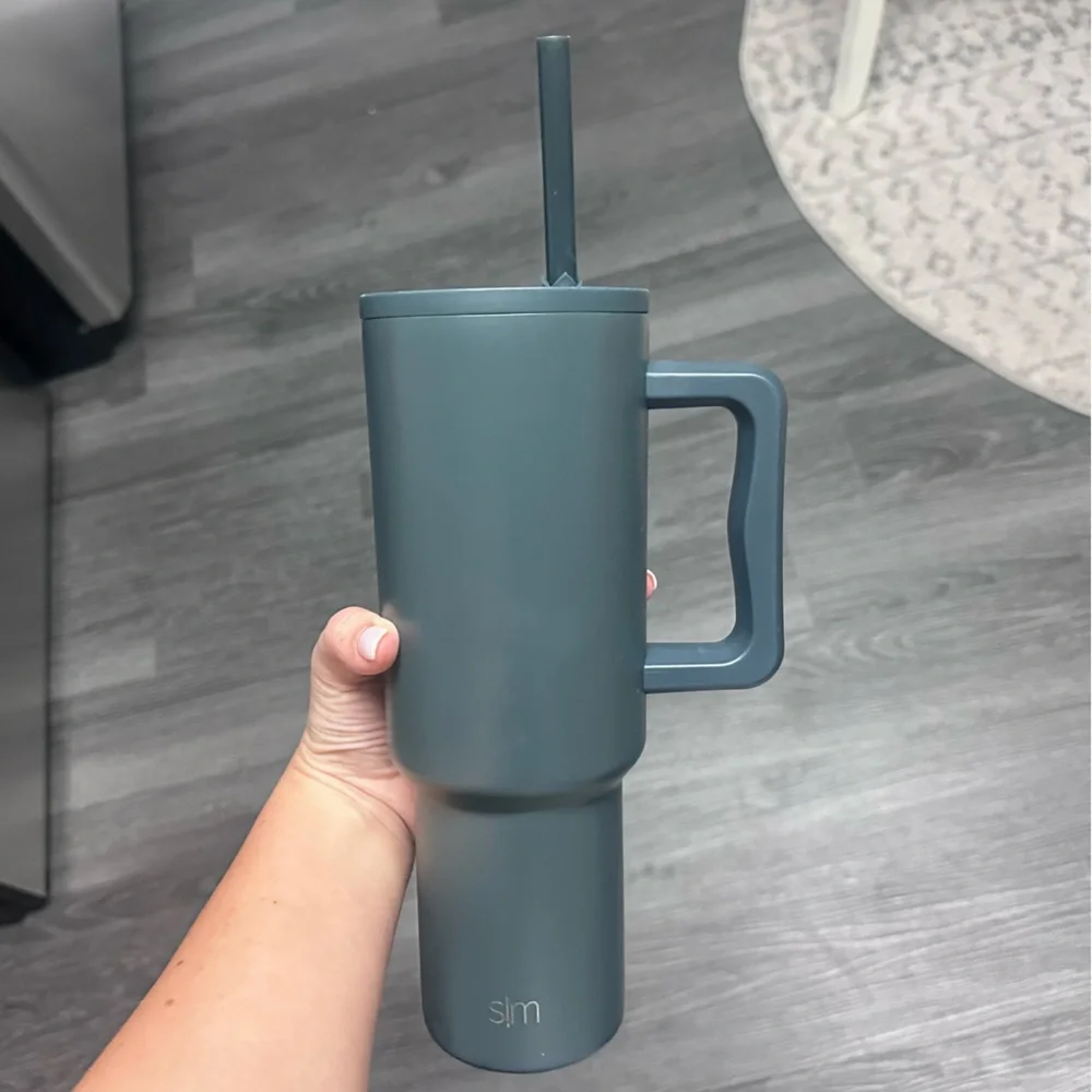 Simple Modern 40 fl oz Insulated Stainless Steel Trek Tumbler with Straw Lid - Picture 1 of 3